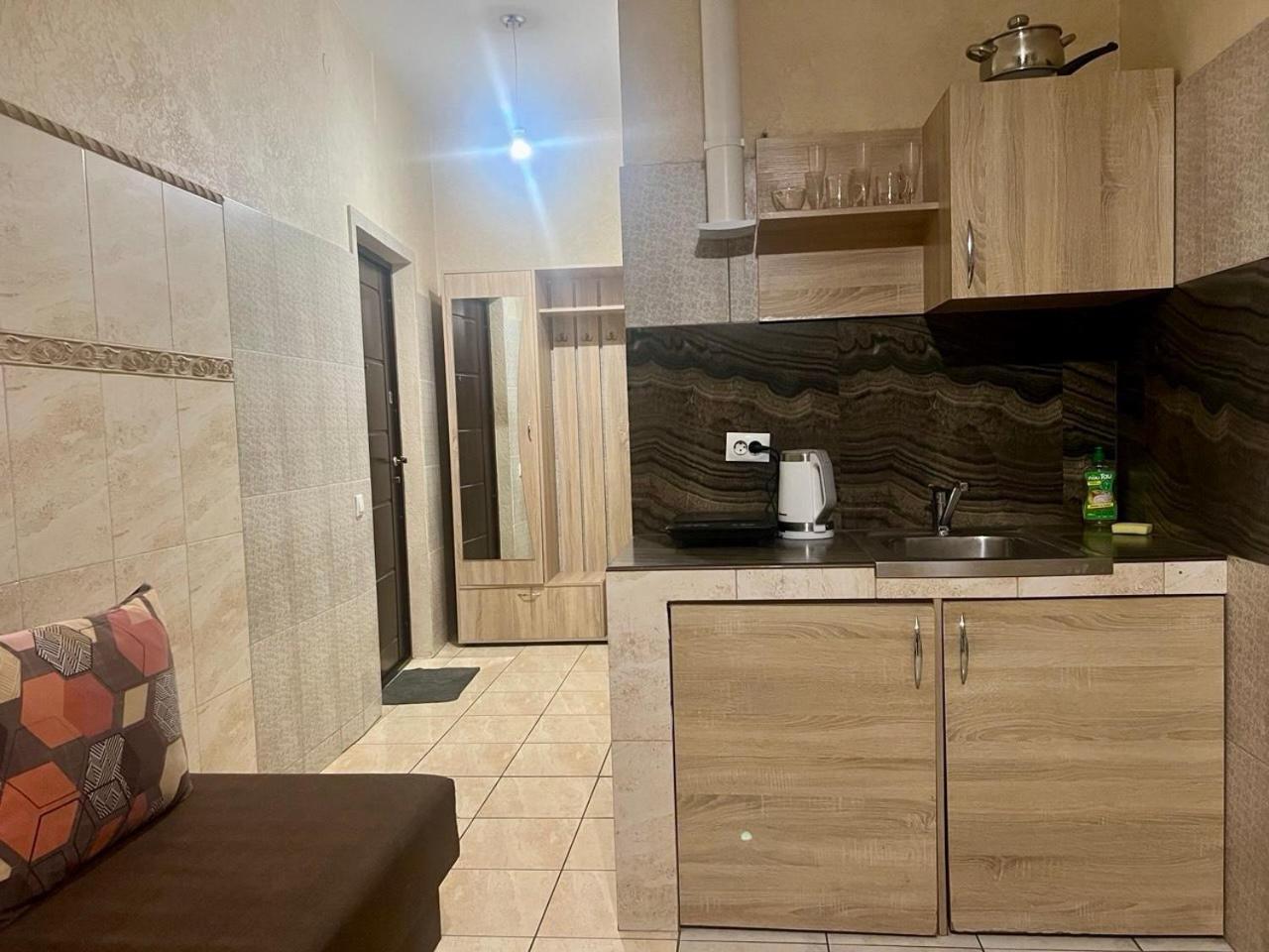 Studio Apartment Metro Pechersk Κίεβο Εξωτερικό φωτογραφία